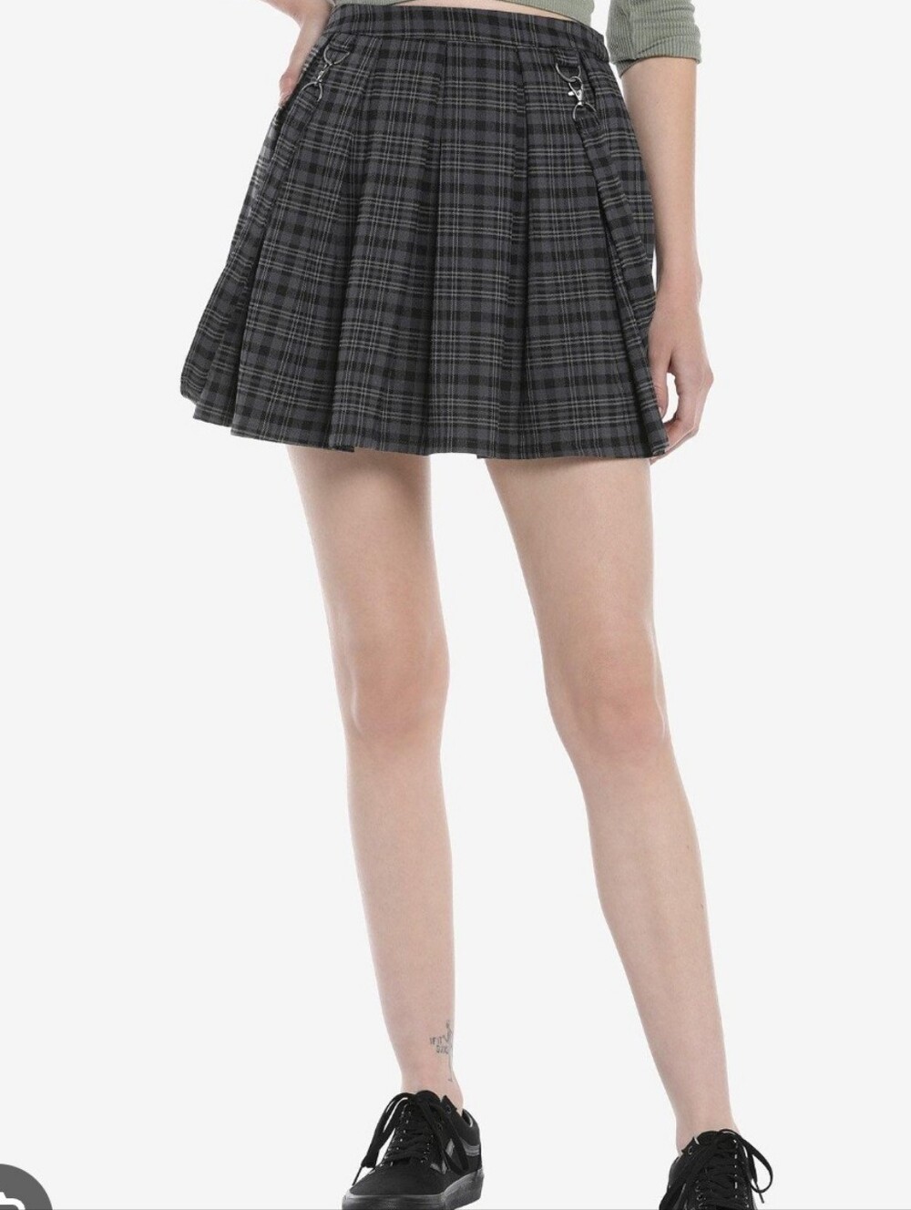 Hot Topic Black & Gray Plaid Pleated Mini Skirt